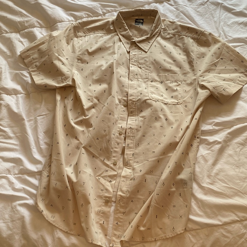 Men’s North Face button down shirt